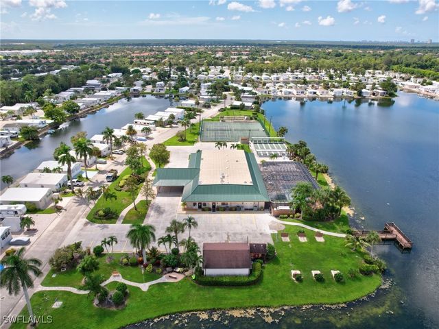 160 Cheetah DR 160, Naples, FL 34114