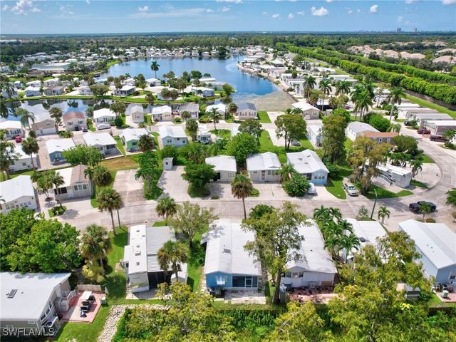 160 Cheetah DR 160, Naples, FL 34114
