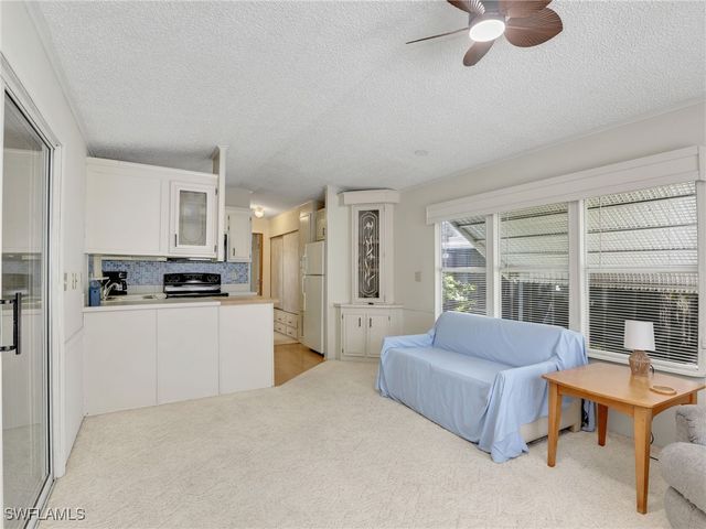 160 Cheetah DR 160, Naples, FL 34114