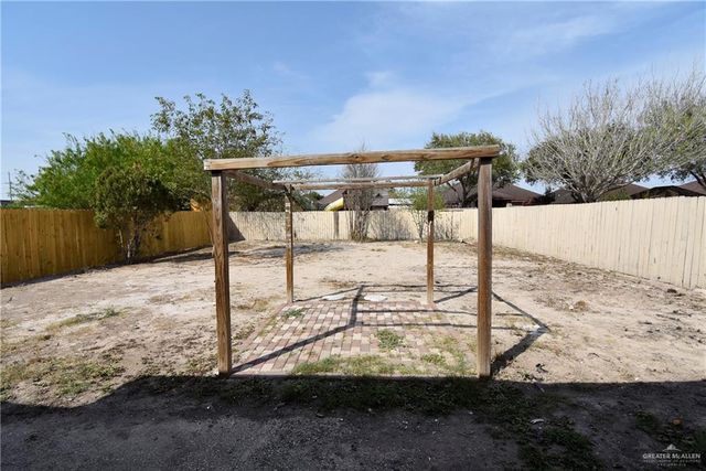 1008 W Toffee Drive, Pharr, TX 78577