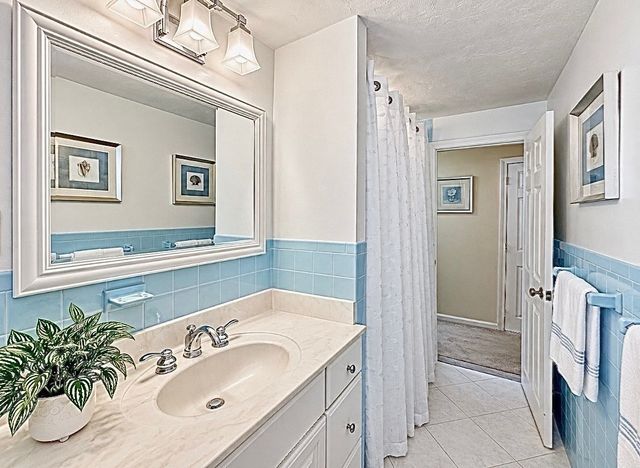18 Lido, Bedford, MA 01730