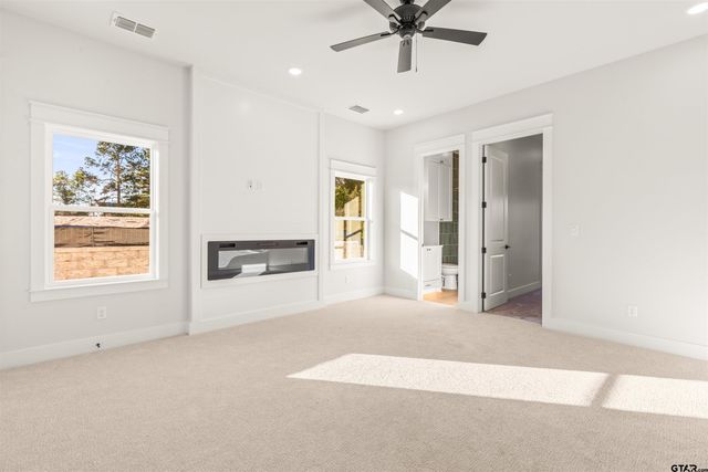 17180 Woodcrest Circle, Lindale, TX 75771