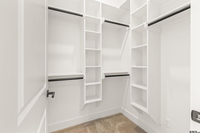 17180 Woodcrest Circle, Lindale, TX 75771