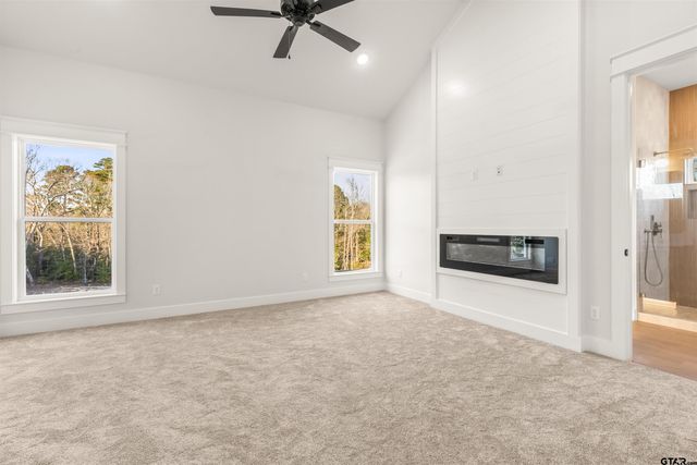 17180 Woodcrest Circle, Lindale, TX 75771