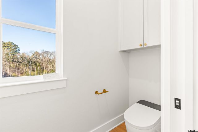 17180 Woodcrest Circle, Lindale, TX 75771