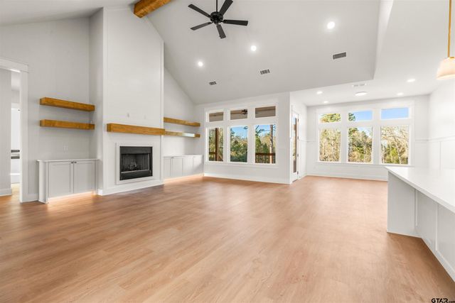 17180 Woodcrest Circle, Lindale, TX 75771