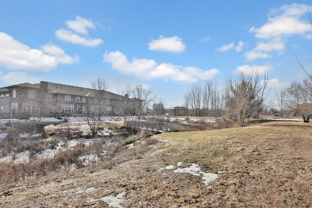 10740 Town Square Drive NE G, Blaine, MN 55449