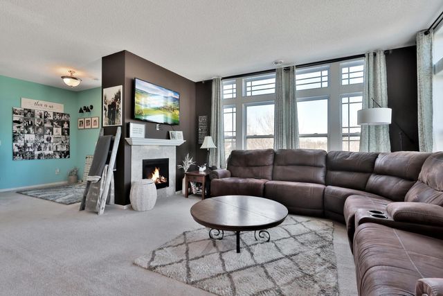 10740 Town Square Drive NE G, Blaine, MN 55449