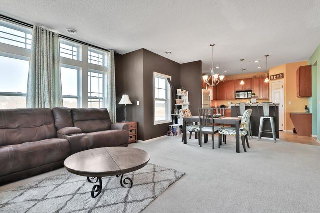 10740 Town Square Drive NE G, Blaine, MN 55449