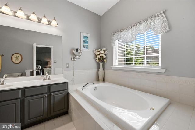 405 LEEDS RIDGE CT, Purcellville, VA 20132