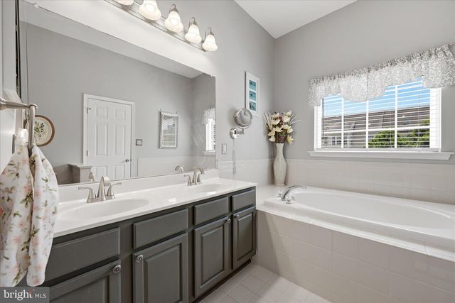 405 LEEDS RIDGE CT, Purcellville, VA 20132
