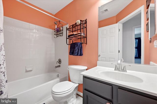 405 LEEDS RIDGE CT, Purcellville, VA 20132