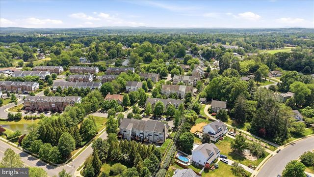 405 LEEDS RIDGE CT, Purcellville, VA 20132