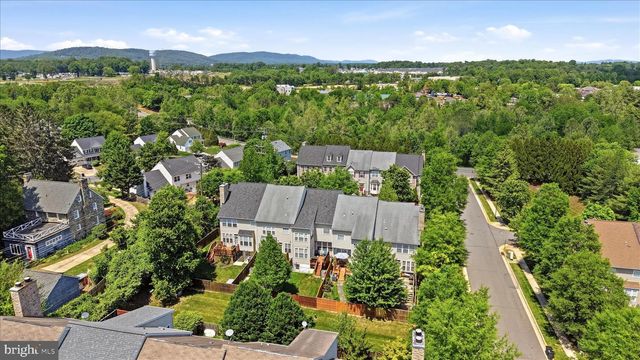 405 LEEDS RIDGE CT, Purcellville, VA 20132
