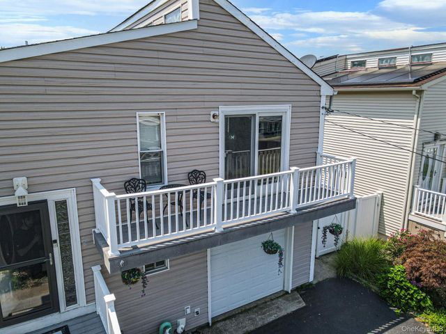 32 Yacht Club Road, Babylon, NY 11702