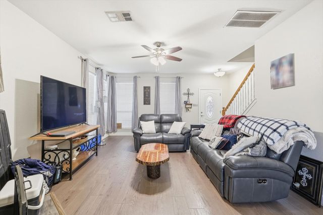 420 Goodnight Trail, Justin, TX 76247