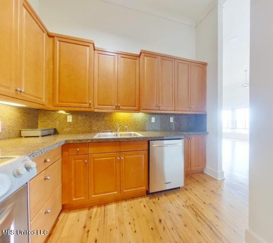 308 E Pearl Street, 1004, Jackson, MS 39201