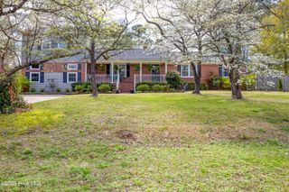 211 Edgewood Avenue, Clinton, NC 28328