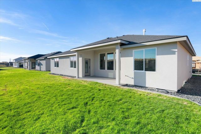 7151 W 35th Ave, Kennewick, WA 99338