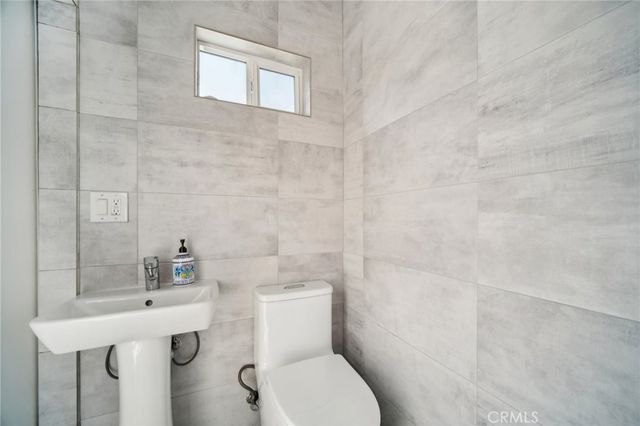 12218 Sarazen Place, Granada Hills, CA 91344