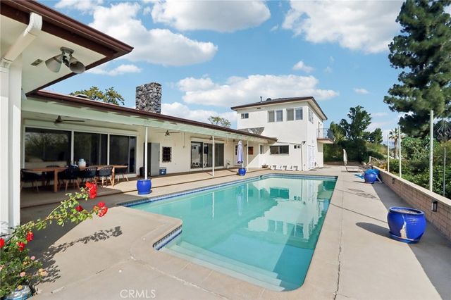 12218 Sarazen Place, Granada Hills, CA 91344