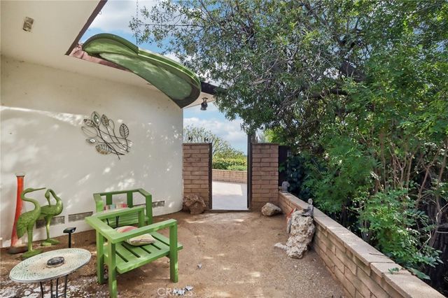 12218 Sarazen Place, Granada Hills, CA 91344