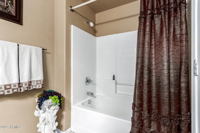 10355 W WILLOW Lane, Avondale, AZ 85392