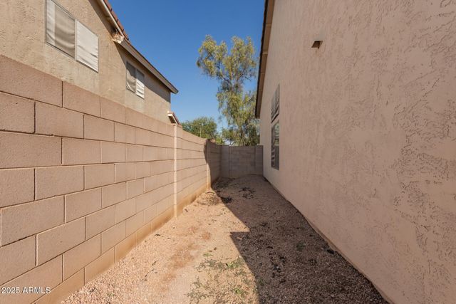 10355 W WILLOW Lane, Avondale, AZ 85392