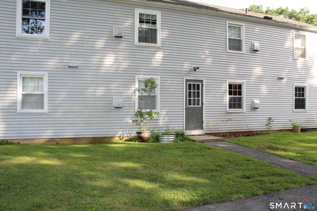 120 Gallup Hill 2C, Ledyard, CT 06339