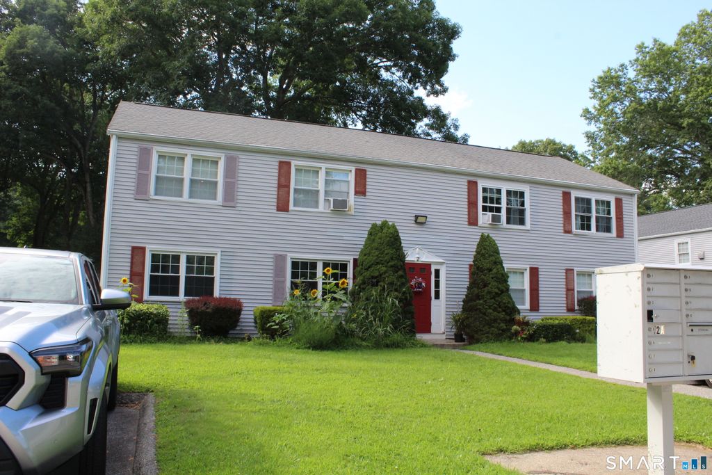 120 Gallup Hill 2C, Ledyard, CT 06339