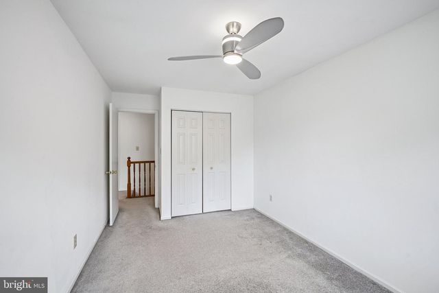 8 OROURKE CT, Newark, DE 19702
