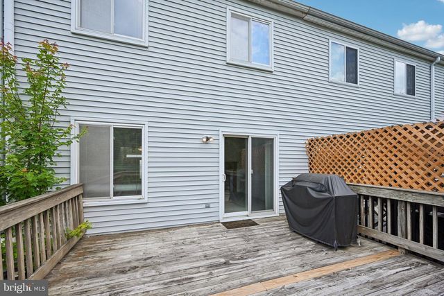 8 OROURKE CT, Newark, DE 19702