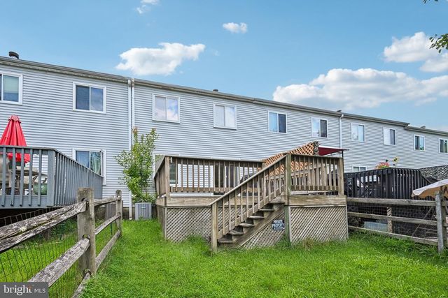 8 OROURKE CT, Newark, DE 19702