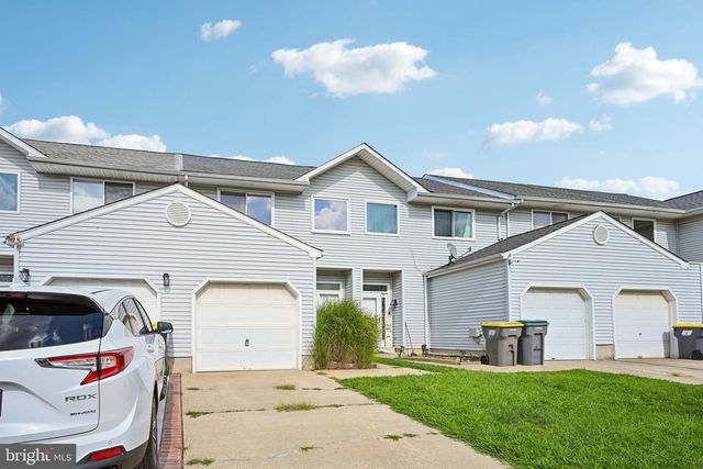 8 OROURKE CT, Newark, DE 19702
