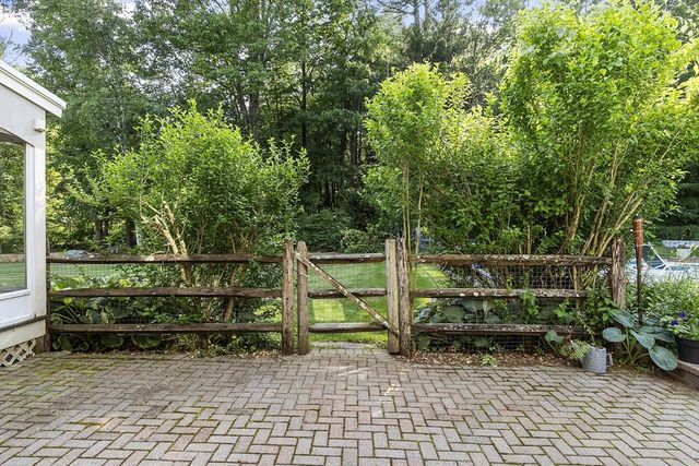 35 Mount Lebanon St, Pepperell, MA 01463