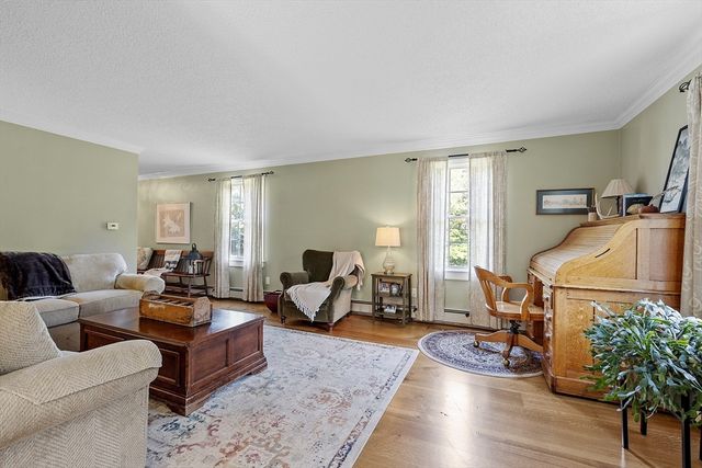 35 Mount Lebanon St, Pepperell, MA 01463