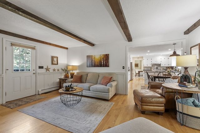 35 Mount Lebanon St, Pepperell, MA 01463