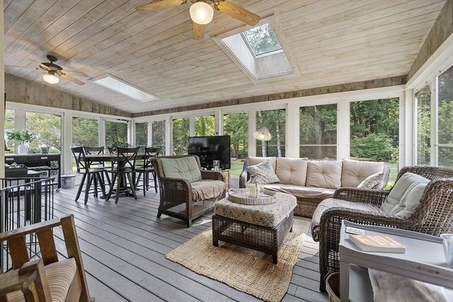 35 Mount Lebanon St, Pepperell, MA 01463