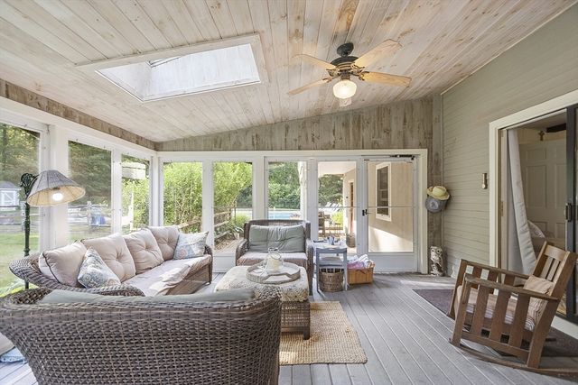 35 Mount Lebanon St, Pepperell, MA 01463
