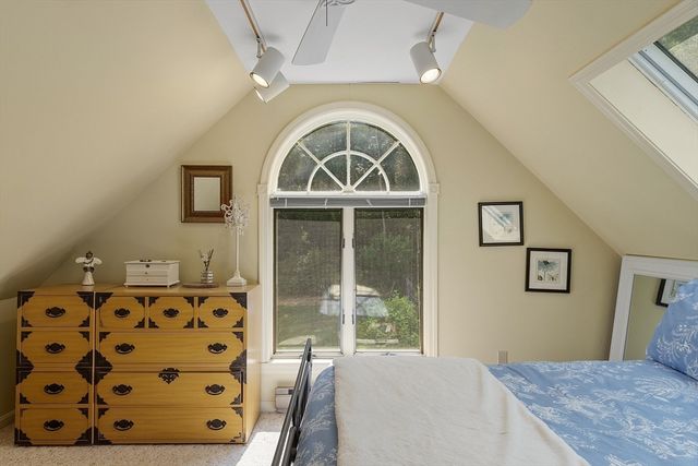 35 Mount Lebanon St, Pepperell, MA 01463