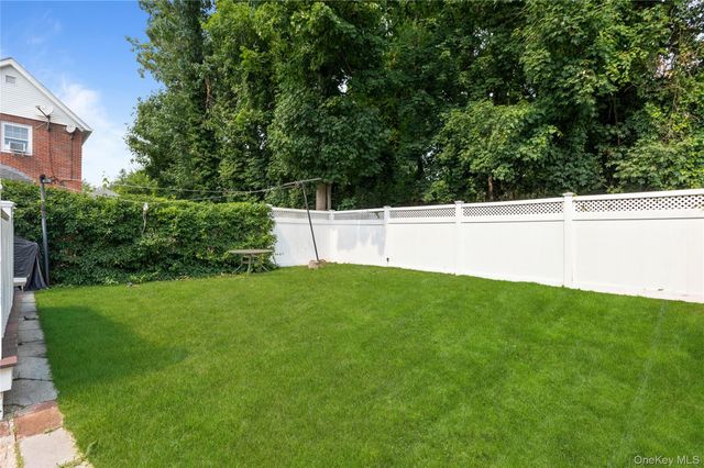 65 N Fulton Avenue, Mount Vernon, NY 10550