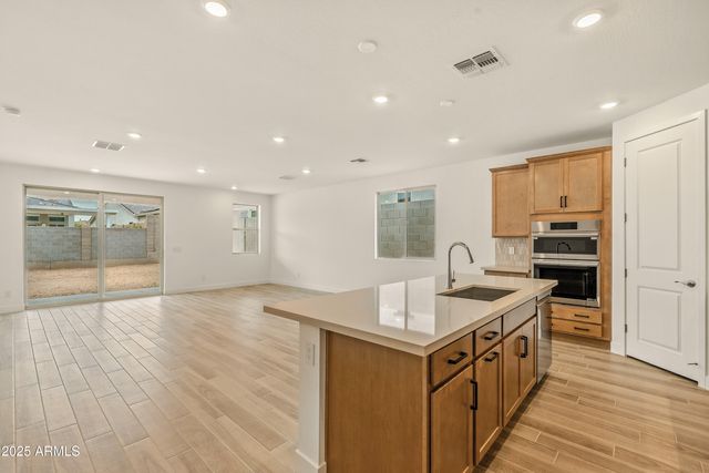 21435 W MEADOWBROOK Avenue, Buckeye, AZ 85396