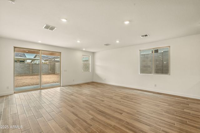 21435 W MEADOWBROOK Avenue, Buckeye, AZ 85396