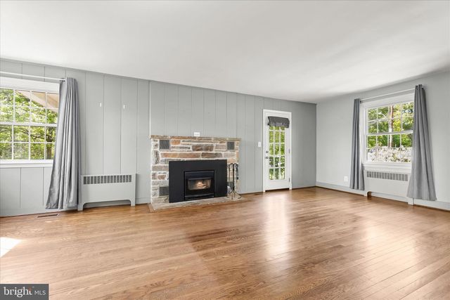 8701 WINDSOR MILL RD, Baltimore, MD 21244