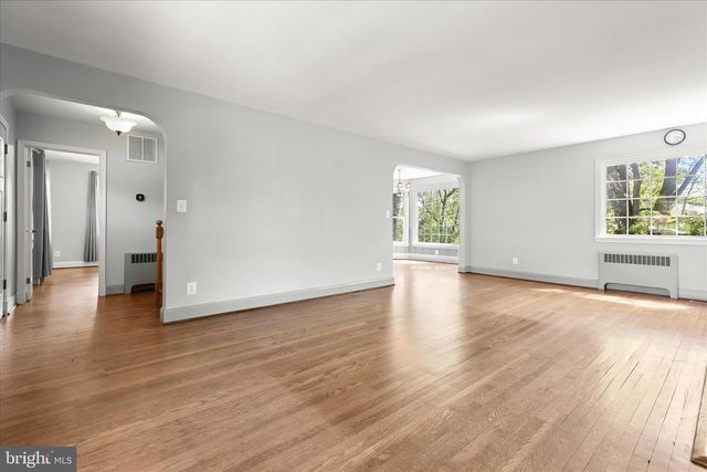 8701 WINDSOR MILL RD, Baltimore, MD 21244
