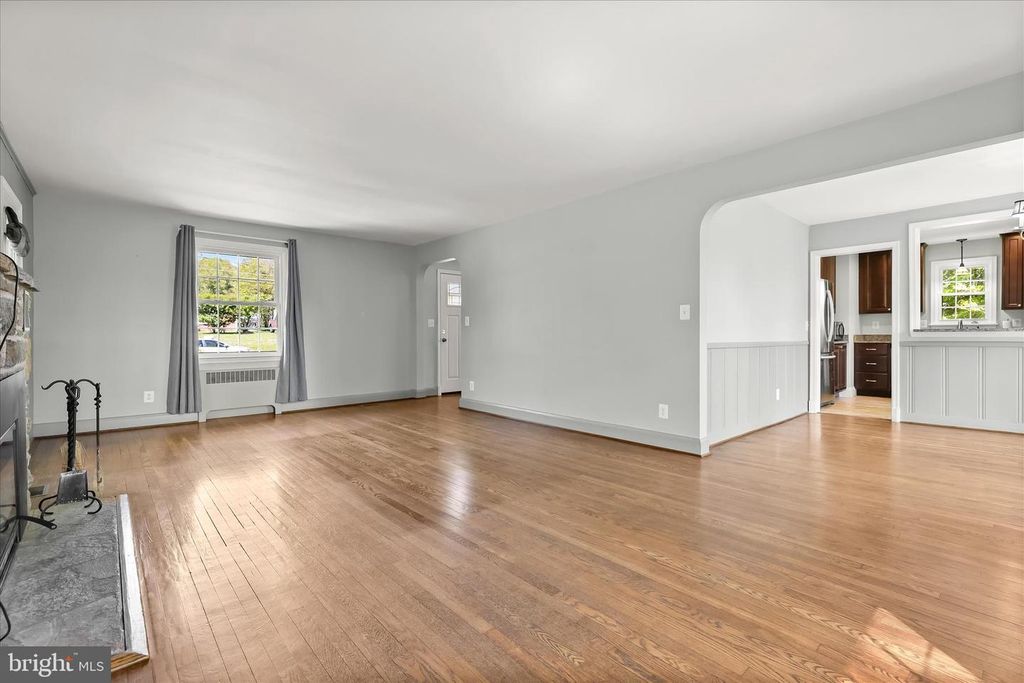 Image 10 of property listing at 8701 WINDSOR MILL RD, Baltimore, MD 21244