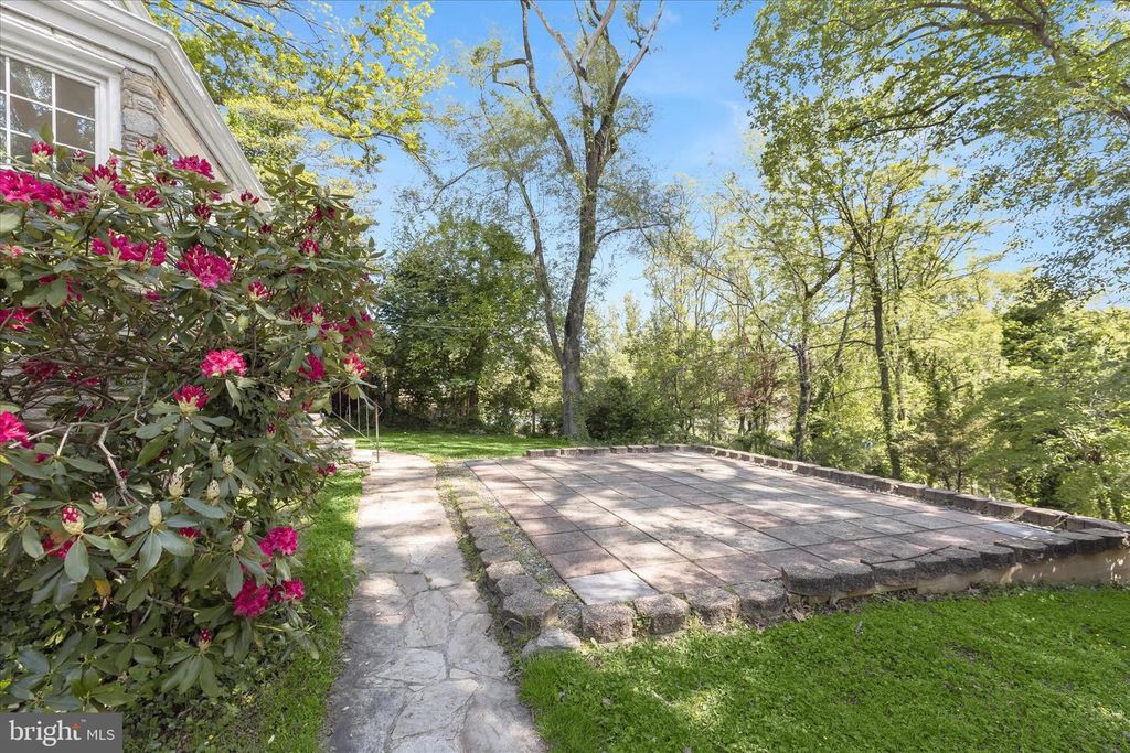 Image 44 of property listing at 8701 WINDSOR MILL RD, Baltimore, MD 21244