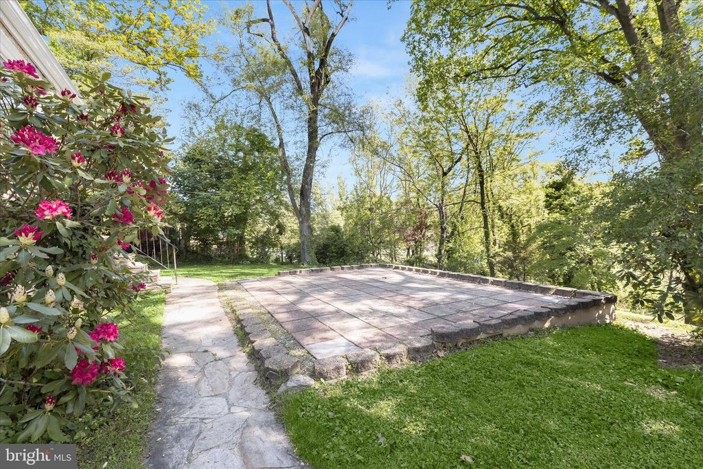 Image 45 of property listing at 8701 WINDSOR MILL RD, Baltimore, MD 21244