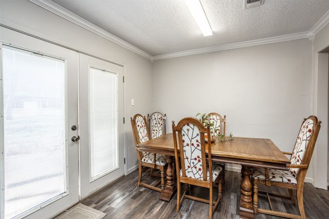 300 Thompson Street, Pottsboro, TX 75076