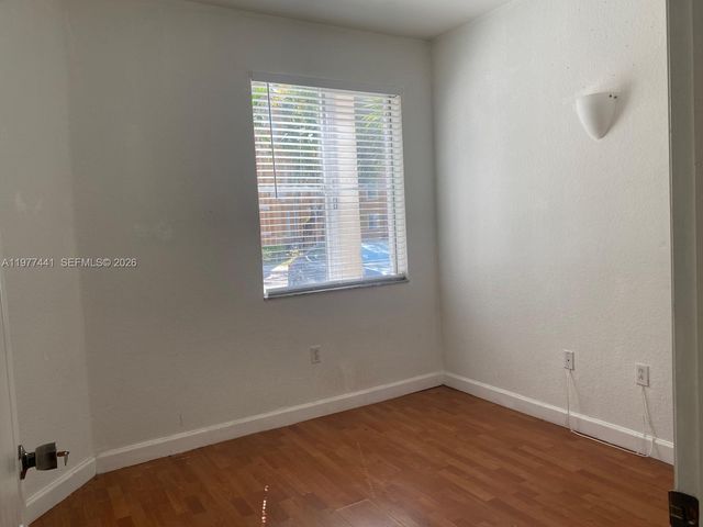 17630 NW 73rd Ave 102-4, Hialeah, FL 33015